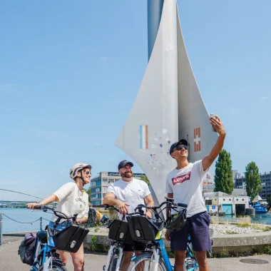Faire un selfie sur trois pays en même temps